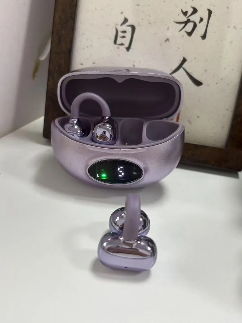 PLUG⚡Z - Latest EarPods